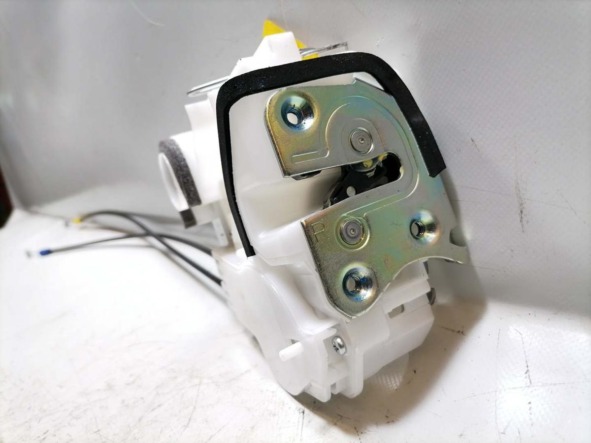 Mitsubishi Eclipse Cross original T&uuml;rschloss hinten rechts Bj.2023